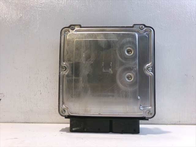 Foto 2ª: Centralita Motor ECU Audi A3 2.0 TDI MODELO 8P, 2003-2008 [BKD] (2005)