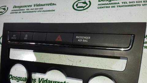 Foto 3ª: Mando Multifuncion Seat Leon FR PLUS 150CV 110KW [CRMB] (2016)