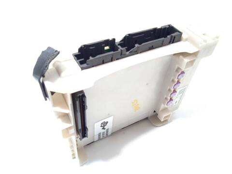 Foto 2ª: Caja Reles Fusibles Lexus ES 300H 178CV 131KW [A25A] (2020)