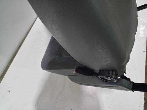 Foto 2ª: Asiento Delantero Derecho Renault Megane 1.6E ALIZE 90CV [K7M702] (1995)