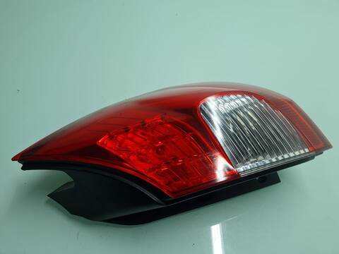 Foto 4ª: Piloto Trasero Derecho Renault Scenic CONFORT AUTHENTIQUE 106CV 78KW [K9KP7] (2006)