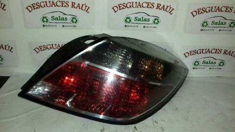 Foto 1ª: Piloto Trasero Derecho Opel Astra Z17DTH BERLINA (2004)