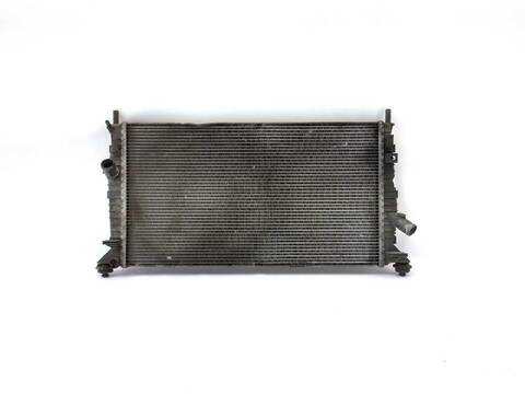 Radiador Motor Mazda 3 1.6 BK14)