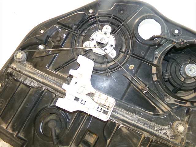 Foto 3ª: Elevalunas Manual Trasero Derecho Hyundai i30 1.4 CRDI 2013-2017 [D4FC] (2013)
