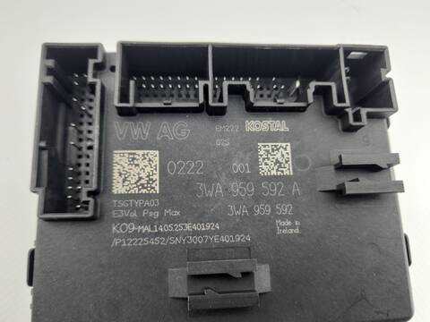 Foto 3ª: Centralita Motor ECU Volkswagen Crafter 2.0 TDI 140CV 103KW FURGONETA [DNAE] (2025)
