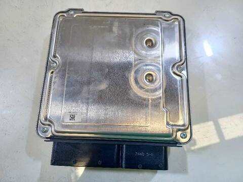 Foto 3ª: Centralita Motor ECU Audi A5 2.7 V6 24V TDI COUPE 190CV 140KW [CGK] (2009)