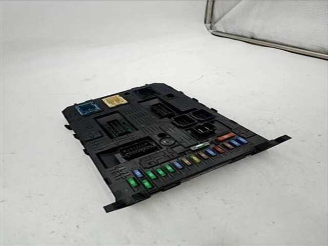 Foto 3ª: Centralita Confort BSI Peugeot 308 1.6 SPORT [1.6 LTR. - 80 KW HDI FAP CAT (9HZ - DV6TED4)] [9HZ / DV6TED4]