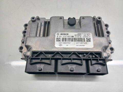 Foto 2ª: Centralita Motor ECU Smart Fortwo BASIS 52KW) 453.342) COUPE 71CV [H4D] (2015)