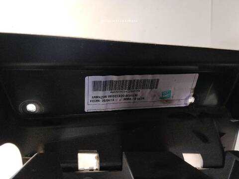 Foto 3ª: Salpicadero Seat Leon 1.6 TDI 105CV (2012)