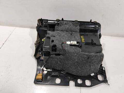 Foto 3ª: Guantera Audi A4 BASIS 2 16V TDI 143CV (2008)