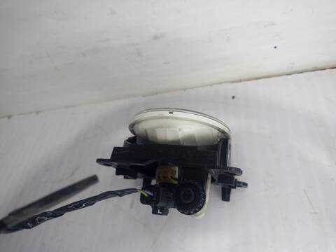 Foto 2ª: Faro Antiniebla Delantero Derecho Peugeot 3008 STYLE 114CV 84KW [9HD] (2014)