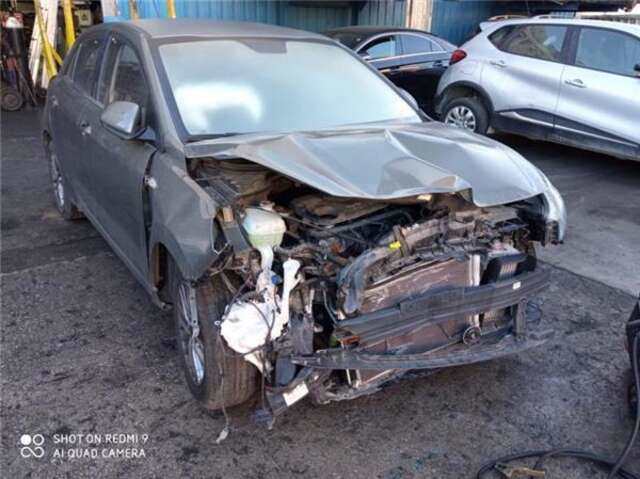 Guantera Kia Rio 1.0 BUSINESS [1.0 LTR. - 74 KW TGDI (EURO 6)]
