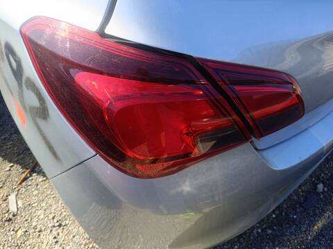 Foto 1ª: Piloto Trasero Izquierdo Opel Corsa SELECTIVE 75CV 55KW (2015)