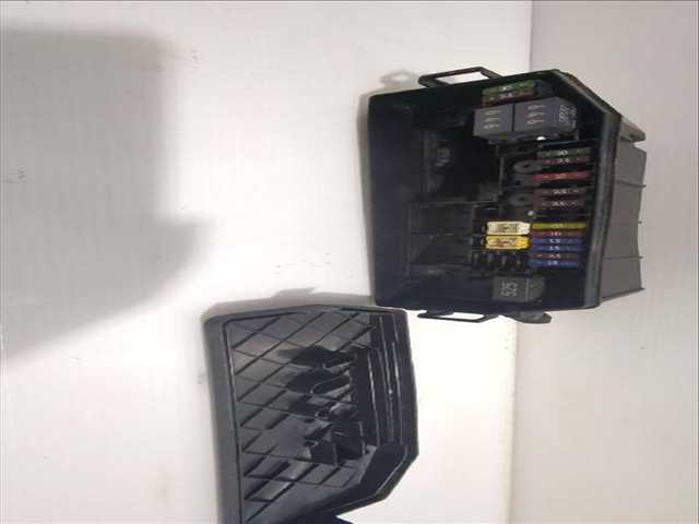 Caja Reles Fusibles Volkswagen T-Cross 1.0 TSI 110CV