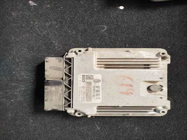 Foto 1ª: Centralita Motor ECU Volkswagen Passat VERSION INDEFINIDA (2007)