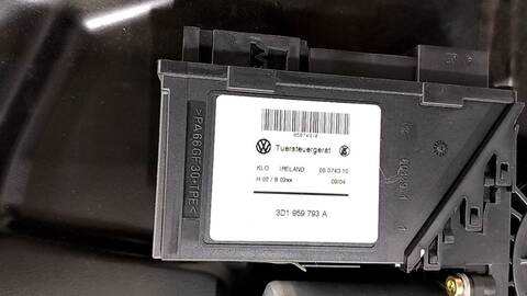Foto 3ª: Elevalunas Eléctrico Delantero Izquierdo Volkswagen Touareg TDI R5 174CV (2002)