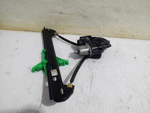 Foto 2ª: Elevalunas Manual Trasero Derecho Volkswagen Golf COMFORTLINE BLUEMOTION AUT. 150CV (2013)