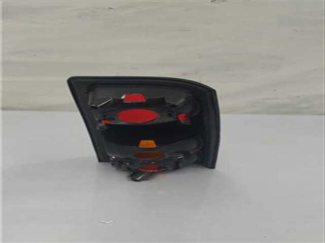 Foto 2ª: Piloto Trasero Izquierdo Opel Corsa VERSION INDEFINIDA