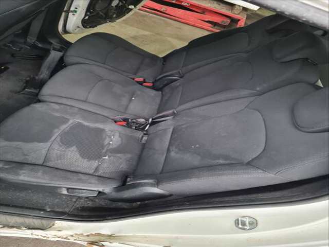 Asientos Traseros Kia Carens BASIC 135CV 99KW