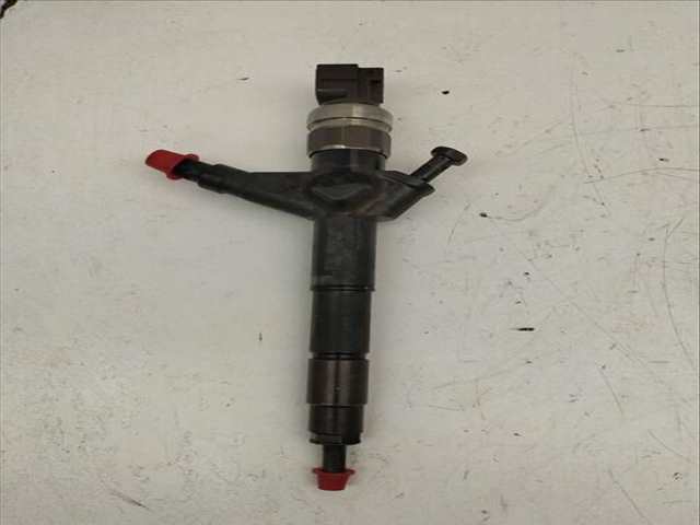 Inyectores Nissan Primera ACENTA BERLINA 126CV 93KW