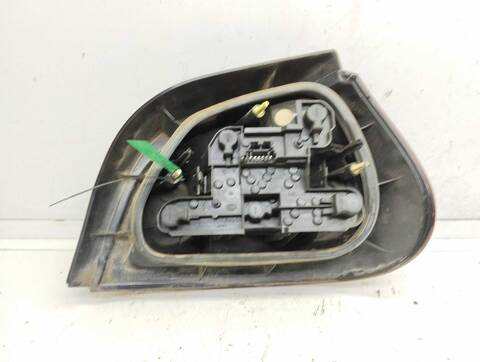 Foto 3ª: Piloto Trasero Izquierdo Renault Megane 1.9 DCI AUTHENTIQUE BERLINA 102CV 75KW I FASE 2 BERLINA BA0) [F9Q K7] (2003)