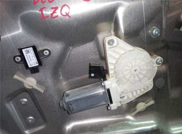 Foto 2ª: Elevalunas Eléctrico Delantero Izquierdo Mercedes Clase S 220 5.5 S 500 (221.071) [5.5 LTR. - 285 KW V8 CAT] [M 273.961]