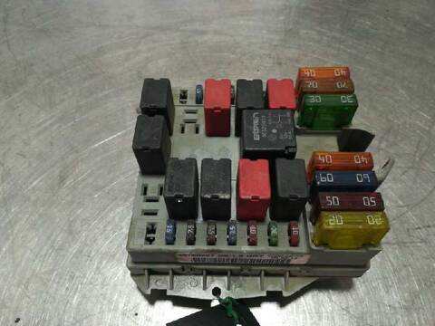 Caja Reles Fusibles Fiat Punto 1.9 D I) BERLINA 60CV 44KW
