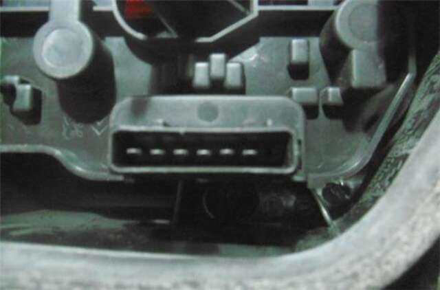 Foto 3ª: Piloto Trasero Izquierdo Citroen Xsara 1.6 16V [NFU (TU5JP4)]