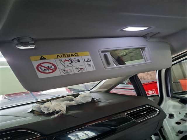 Foto 2ª: Parasol Derecho Volkswagen Touran SPORT BMT 150CV 110KW [DFGA] (2016)
