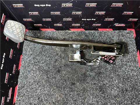Foto 3ª: Pedal Freno Mercedes Vito 109/110/111/114 CDI BASE FWD COMPACTA 114CV 84KW [R9M]