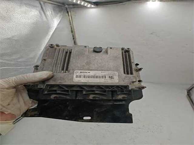 Centralita Motor ECU Opel Vivaro 1.6 COMBI L1 2.9T [1.6 LTR. - 92 KW BITURBO CDTI]