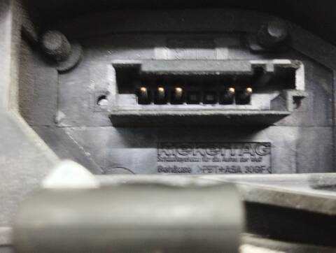 Foto 3ª: Cerradura Puerta Trasera Izquierda Bmw Serie 1 114 118D BERLINA 143CV 105KW [N47D20A] (2008)