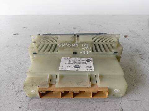 Foto 3ª: Mando Climatizador Volkswagen Passat COMFORTLINE 1 TDI 90CV (1997)