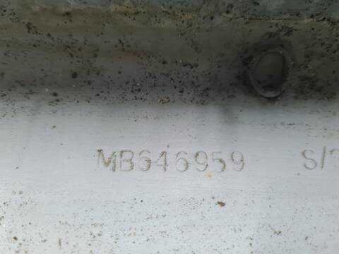 Foto 3ª: Faldón Lateral Mitsubishi Montero 2800 TD GLS 2-PTAS.) 125CV 92KW [4M40] (1996)