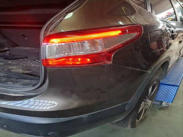 Foto 2ª: Piloto Trasero Derecho Nissan Qashqai ACENTA 110CV 81KW (2016)