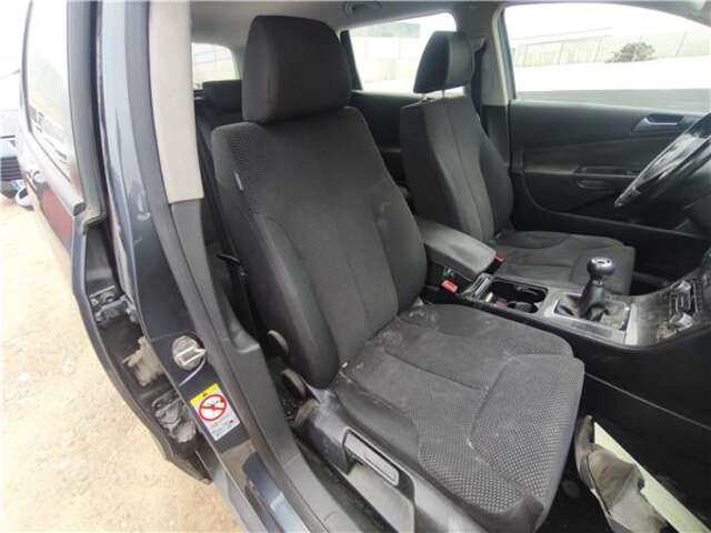 Asiento Delantero Derecho Volkswagen Passat 2.0 EDITION PLUS [2.0 LTR. - 103 KW TDI]