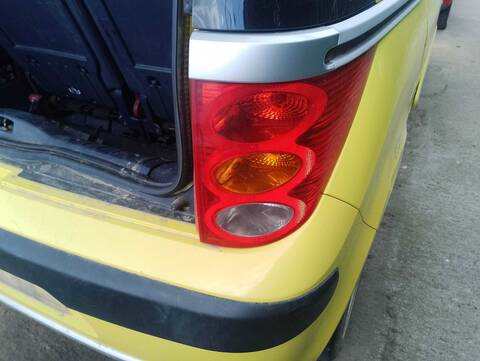 Foto 4ª: Piloto Trasero Derecho Peugeot 1007 SPORT 75CV 54KW [KFV] (2005)