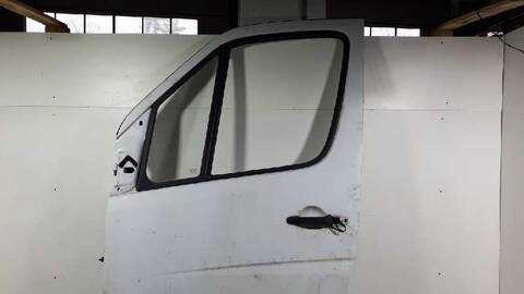 Foto 3ª: Puerta Delantera Izquierda Mercedes Sprinter 2.1 CDI CAT 129CV 95KW CAJA CERRADA [651955] (2010)