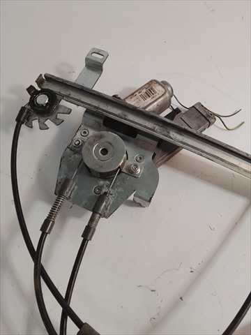 Foto 2ª: Elevalunas Eléctrico Delantero Izquierdo Citroen C3 1.6 GASOLINA [G/NFU] (2005)