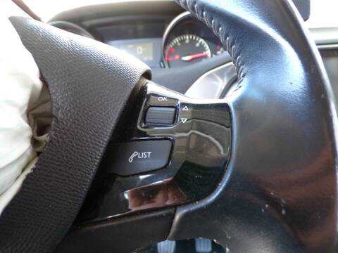 Foto 3ª: Volante Peugeot 308 BH01 (2015)