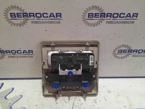 Foto 3ª: Luz Interior Land Rover Discovery 2.7 TD V6 CAT 190CV 140KW (2006)