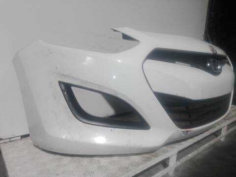 Foto 3ª: Paragolpes Delantero Hyundai i30 1.4 CRDI 90CV 66KW [D4FC] (2014)