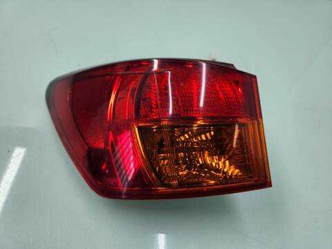 Piloto Trasero Izquierdo Lexus IS 220D 177CV 130KW