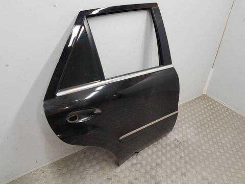 Foto 2ª: Puerta Trasera Derecha Mercedes Clase ML 300 3.0 V6 CDI 204CV 150KW AUT. 164.121) W164) OM642 (2005)