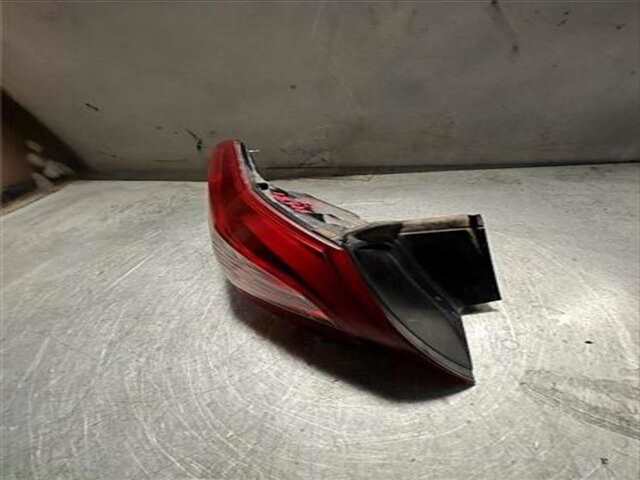 Foto 3ª: Piloto Trasero Izquierdo Peugeot 308 1.2 STYLE [1.2 LTR. - 81 KW 12V E-THP - PURETECH] [HNZ / EB2DT]