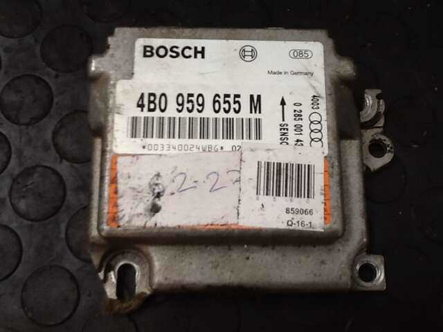 Foto 2ª: Centralita Airbag Audi A6 2.700 V6 BITURBO 250CV/184KW AVANT BERLINA [ARE] (2002)