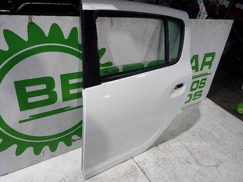 Foto 3ª: Puerta Trasera Izquierda Dacia Sandero LAUREATE 90CV [K9K] (2012)