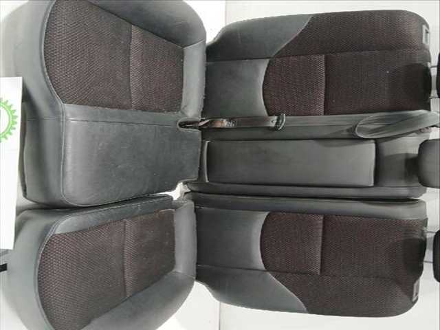 Foto 2ª: Asientos Traseros Hyundai i30 1.6 CRDI 90CV [D4FB] (2007)