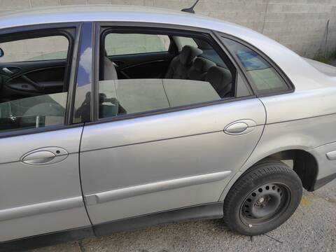 Foto 1ª: Puerta Trasera Izquierda Citroen C5 RFN BERLINA (2002)
