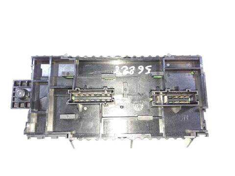 Foto 2ª: Caja Reles Fusibles Mercedes Clase A 140 A 200 CDI 176.008) 136CV 100KW [651930] (2016)